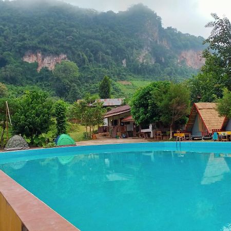 Nongkhiaw Campingsite Swimming Pool Hotel Ban Phathok Exterior foto