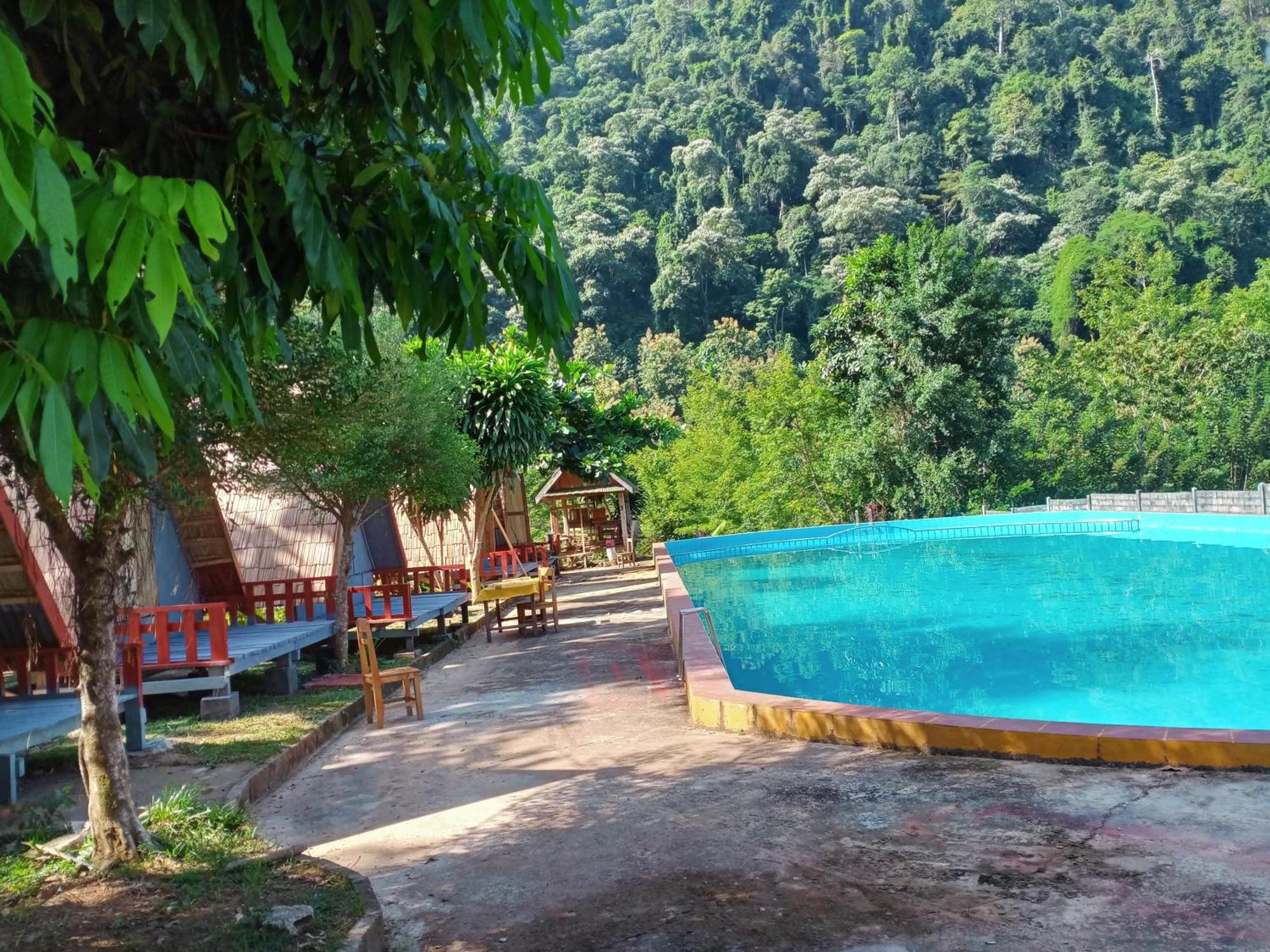 Nongkhiaw Campingsite Swimming Pool Hotel Ban Phathok Exterior foto