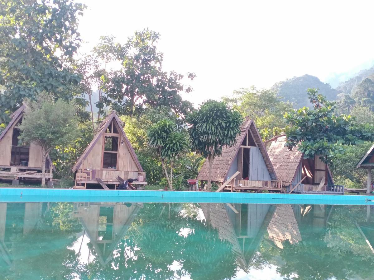 Nongkhiaw Campingsite Swimming Pool Hotel Ban Phathok Exterior foto